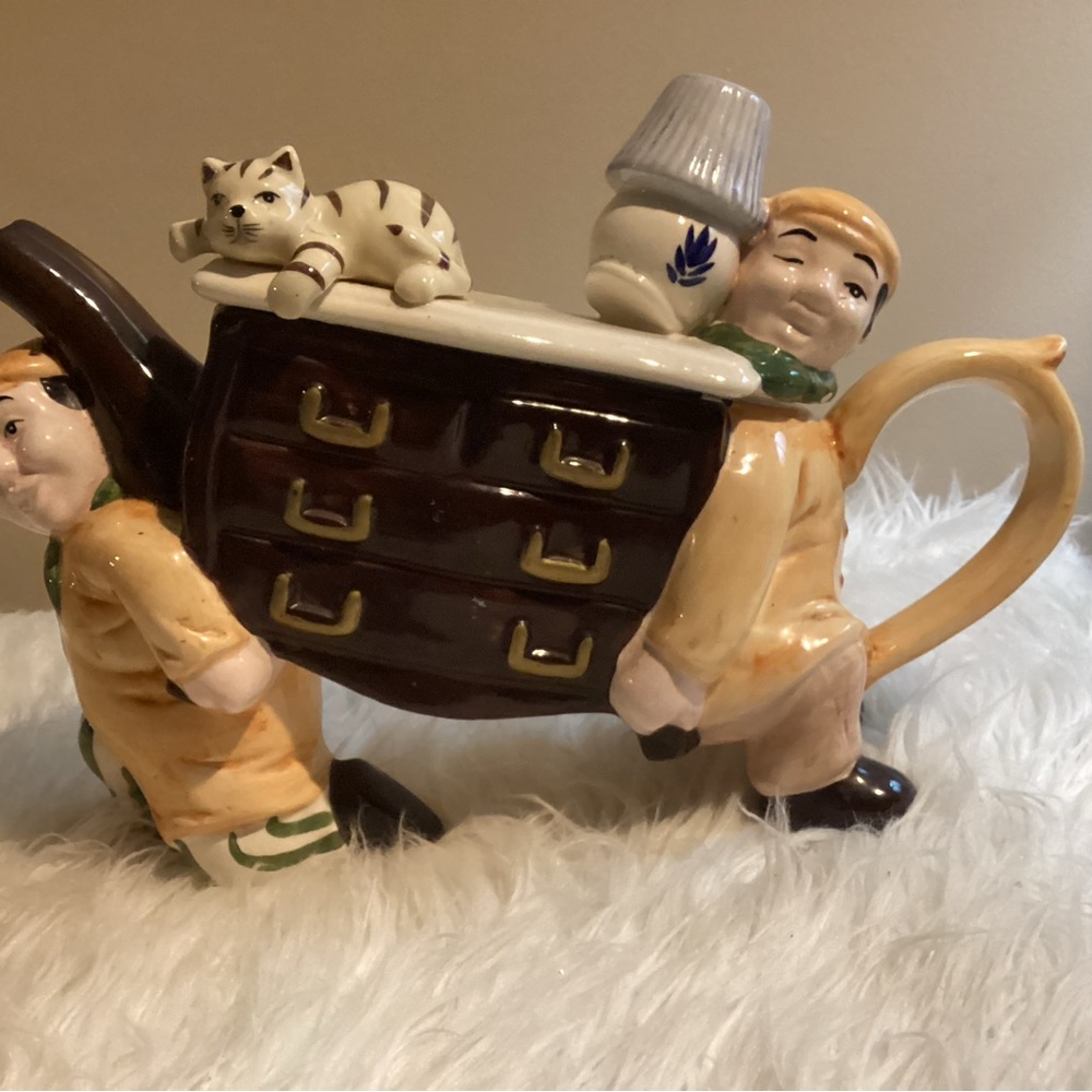 Vintage “Seymour Mann” Ceramic Teapot  Hand-Painted RARE